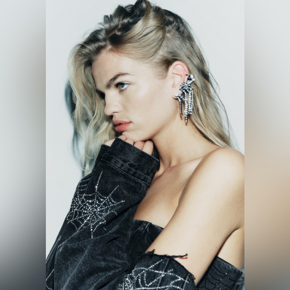 Zara 💎💎💎Rhinestone Ear Cuff - NWT - Picture 4 of 9